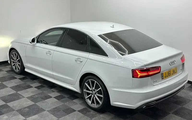 Usado Audi A6 S-Line 190 CV (139 kW) 2018 Berlina