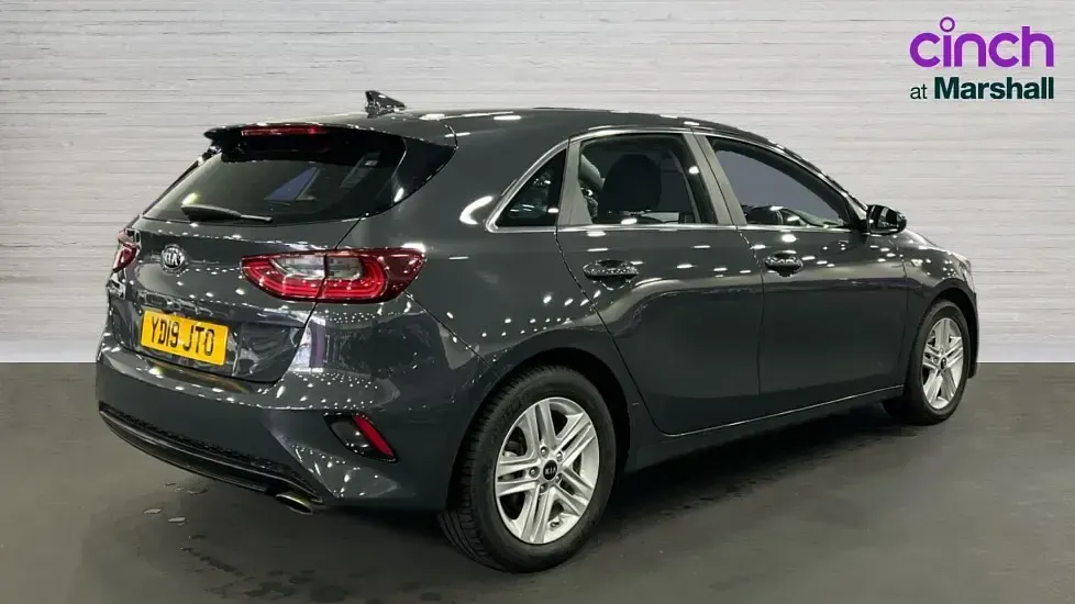 Used Kia Ceed 118 HP (86 kW) 2019 Grey Hatchback