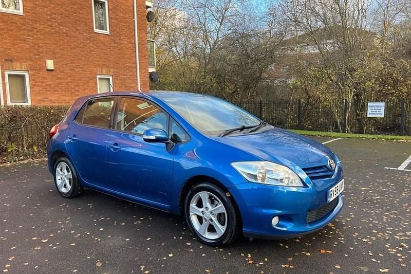 Used 2010 Toyota Auris | £2,795 (Fair price) - Image 1/1