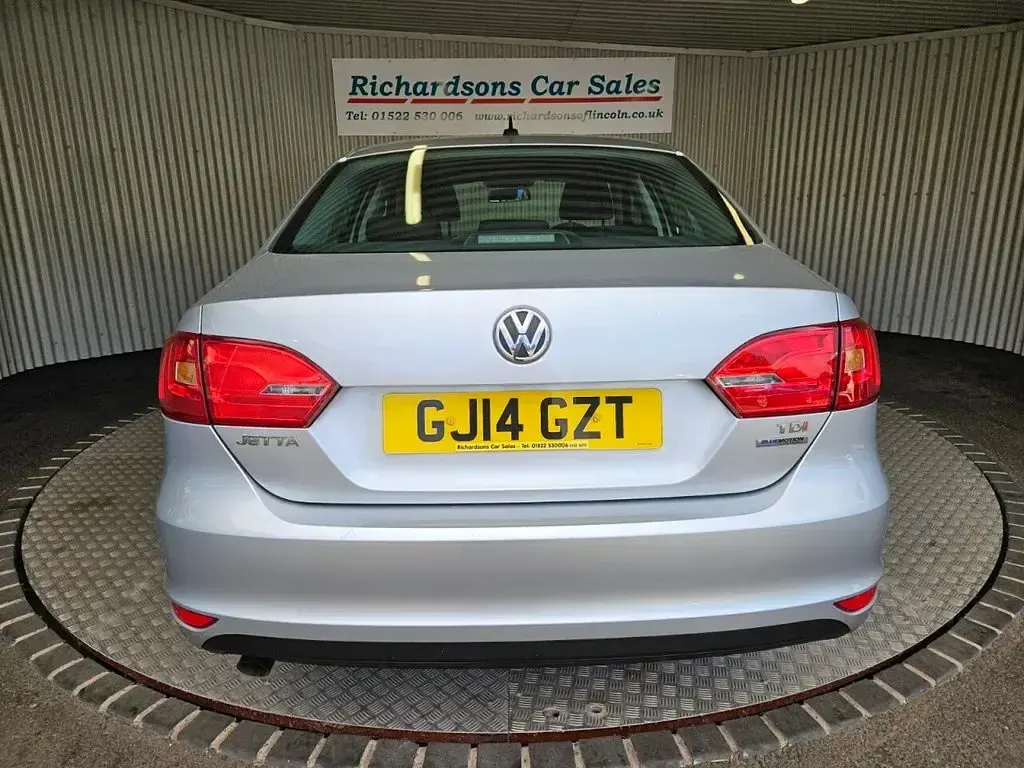Used VW Jetta S 105 HP (77 kW) 2014 Silver Sedan