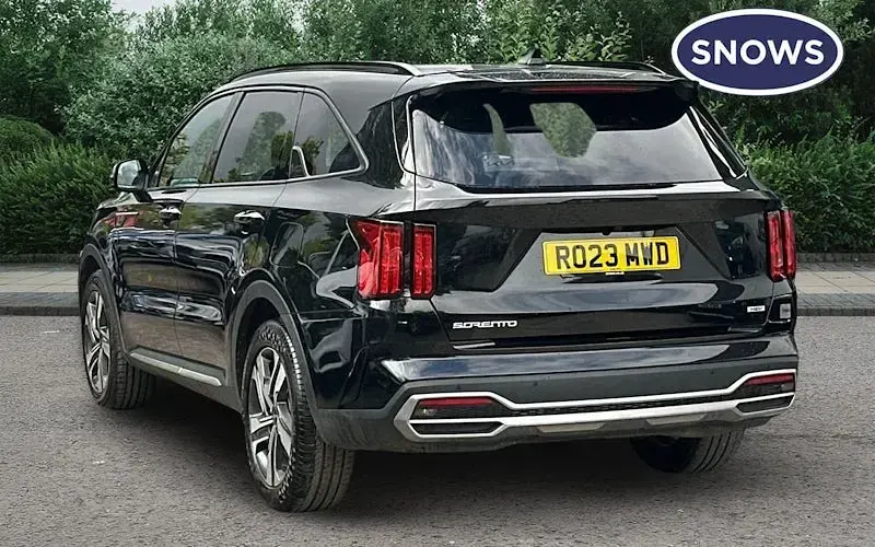 Usado Kia Sorento 230 CV (169 kW) 2023 Negro SUV