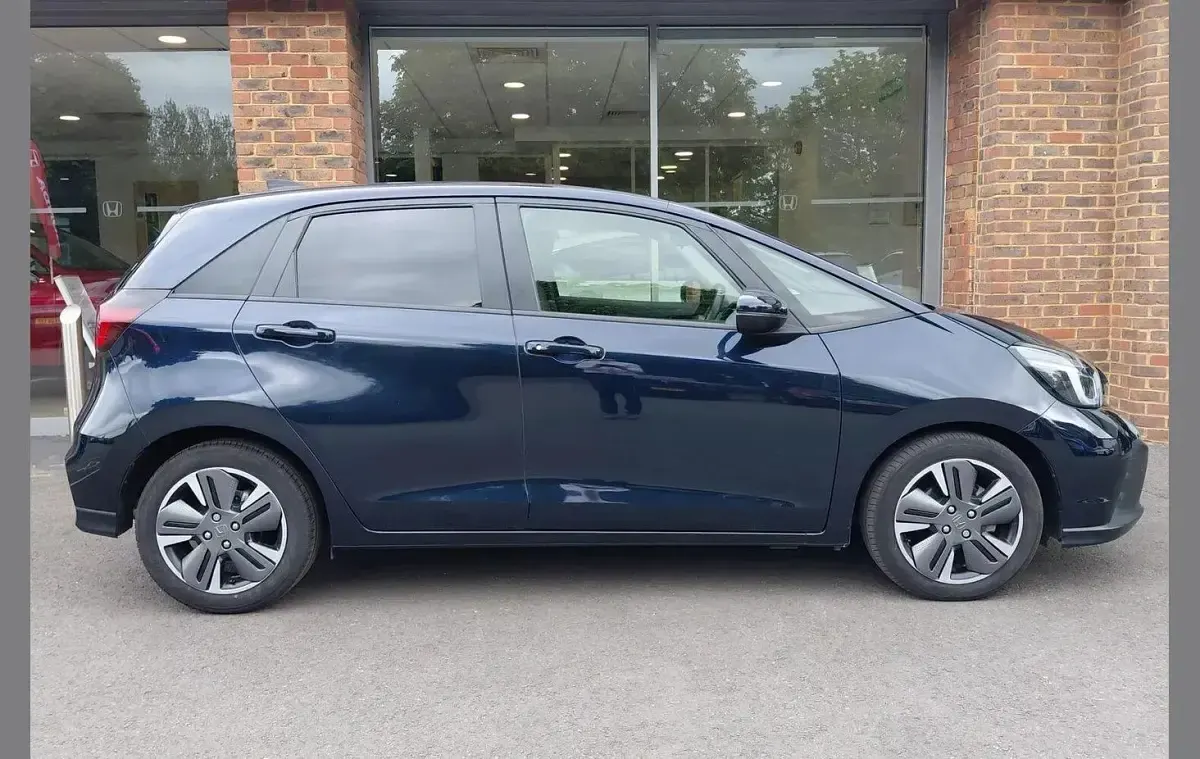 Used Honda Jazz Advance 122 HP (89 kW) 2024 Midnight blue Hatchback