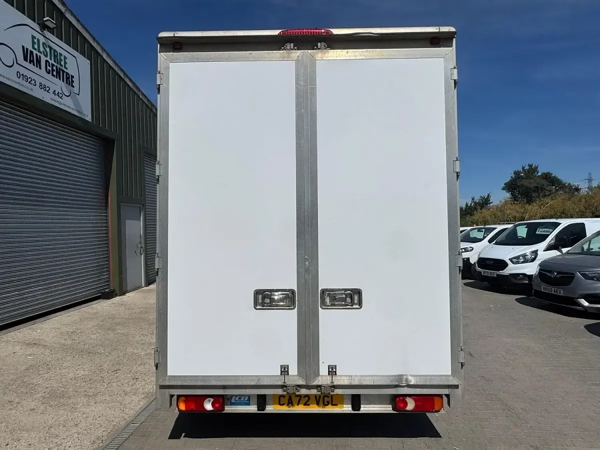 Used Peugeot Boxer S 140 HP (102 kW) 2023 White Van