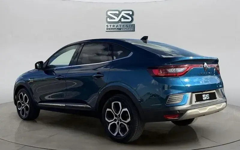 Used Renault Arkana Version S 145 HP (106 kW) 2022 Blue SUV