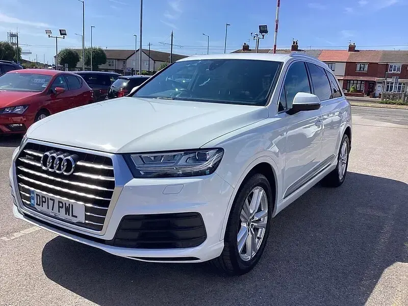 Used Audi Q7 S-Line 268 HP (197 kW) 2017 White SUV