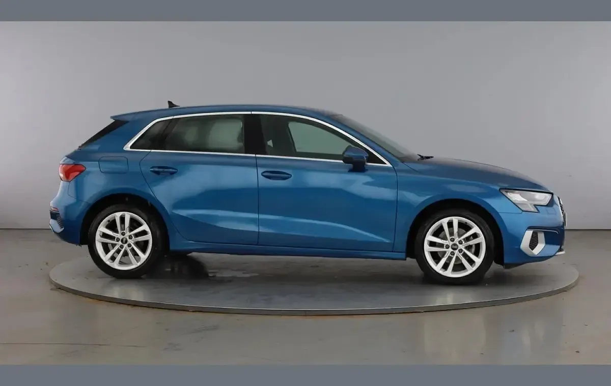 Used Audi A3 Sport 108 HP (79 kW) 2021 Blue Sedan