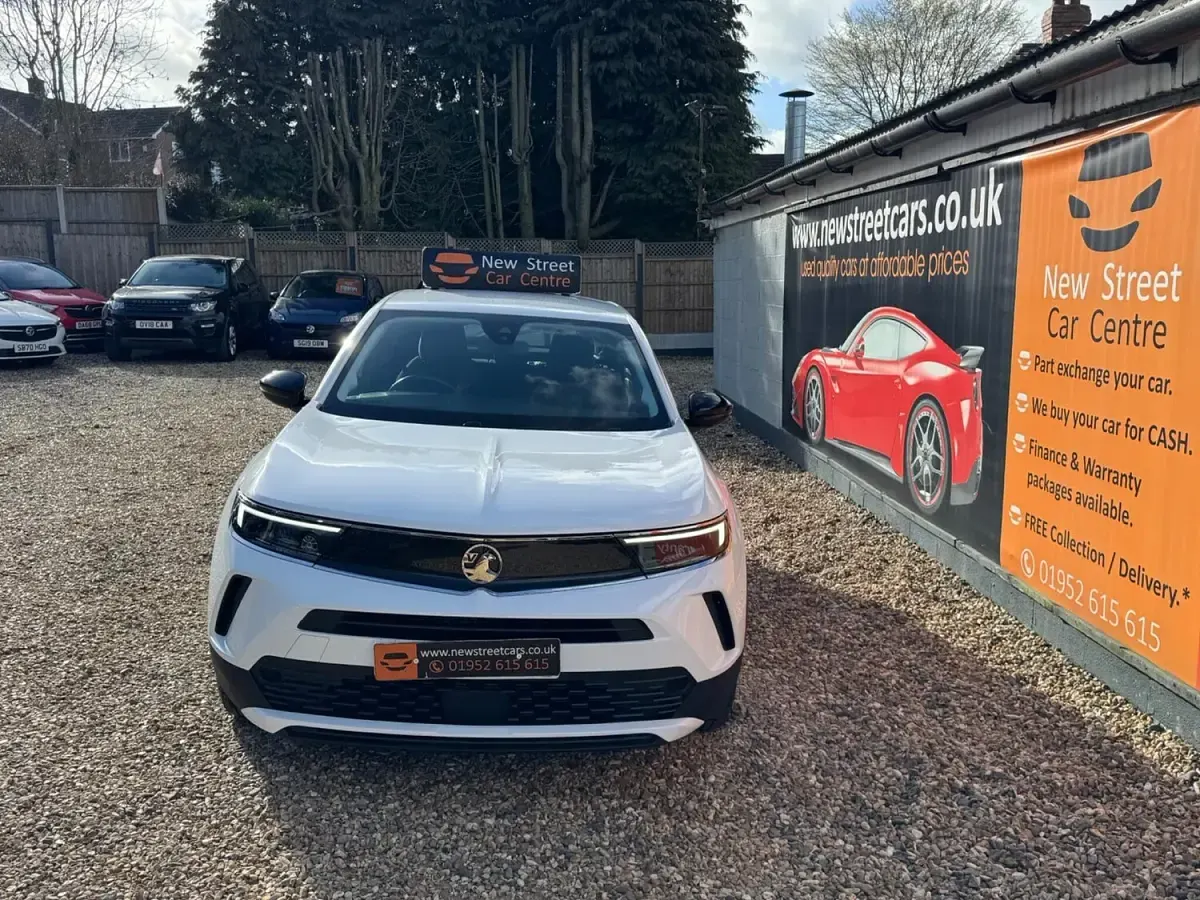 Używany Vauxhall Mokka Design Edition 100 KM (73 kW) 2022 Biały SUV