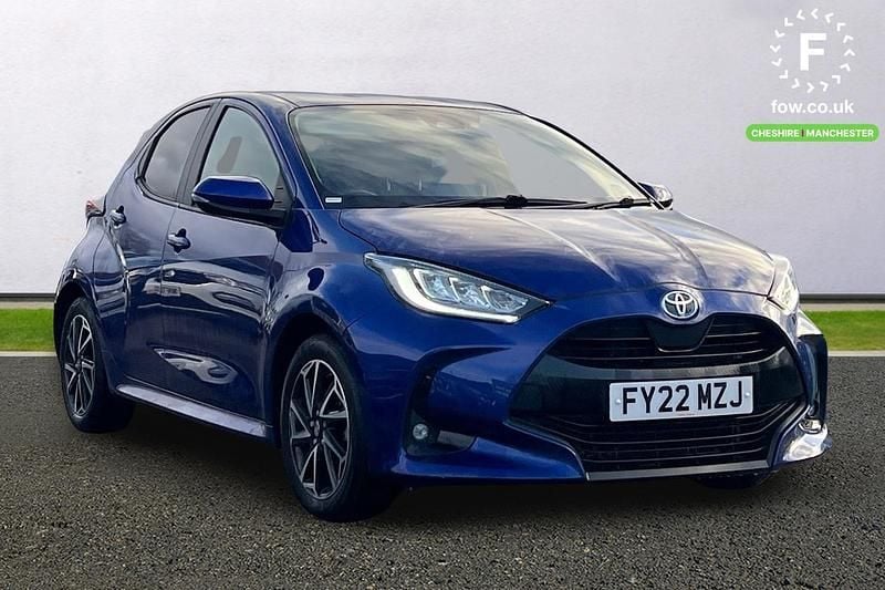 Blue Used 2022 Toyota Yaris Hybrid Design Hatchback | £15,199 (Good price) - Image 1/4