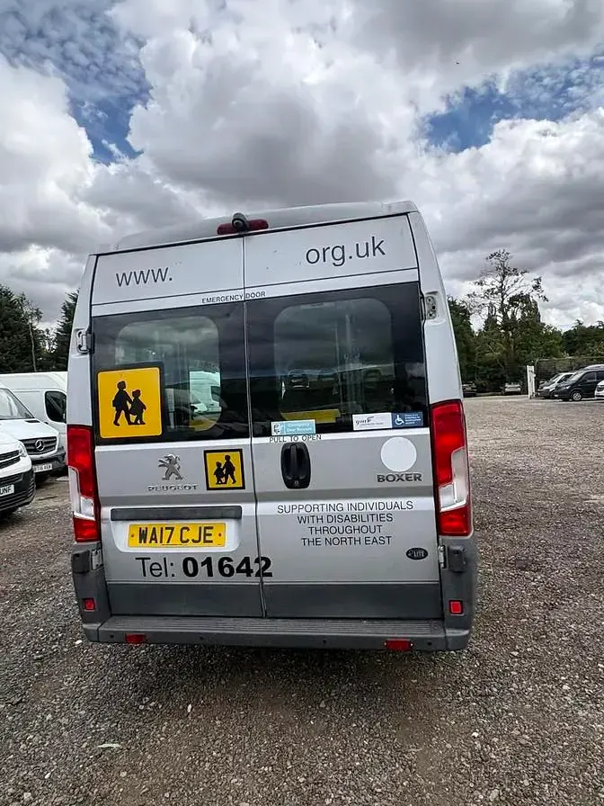 Used Peugeot Boxer 130 HP (95 kW) 2017 Silver Van