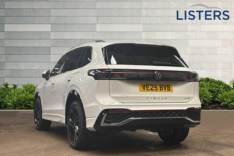 Used VW Tiguan R-line 2025 White SUV