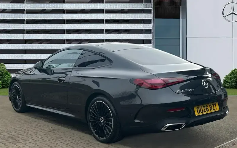 Novo Mercedes E300 Edition 313 HP (230 kW) 2026 Coupé