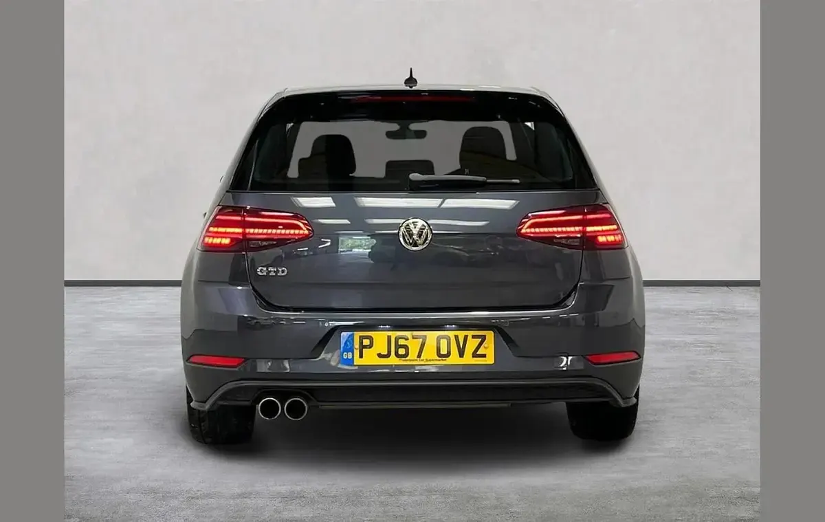 Used VW Golf VII GTD 184 HP (135 kW) 2017 Blue Hatchback