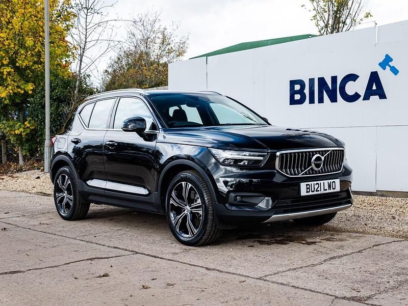 Black Used 2021 Volvo XC40 Inscription SUV | £21,600 (Fair price) - Image 1/4