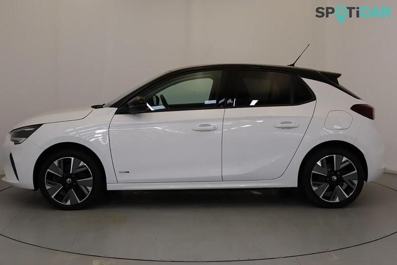 Used Vauxhall Corsa-e 98 kW (134 HP) 2021 White Hatchback