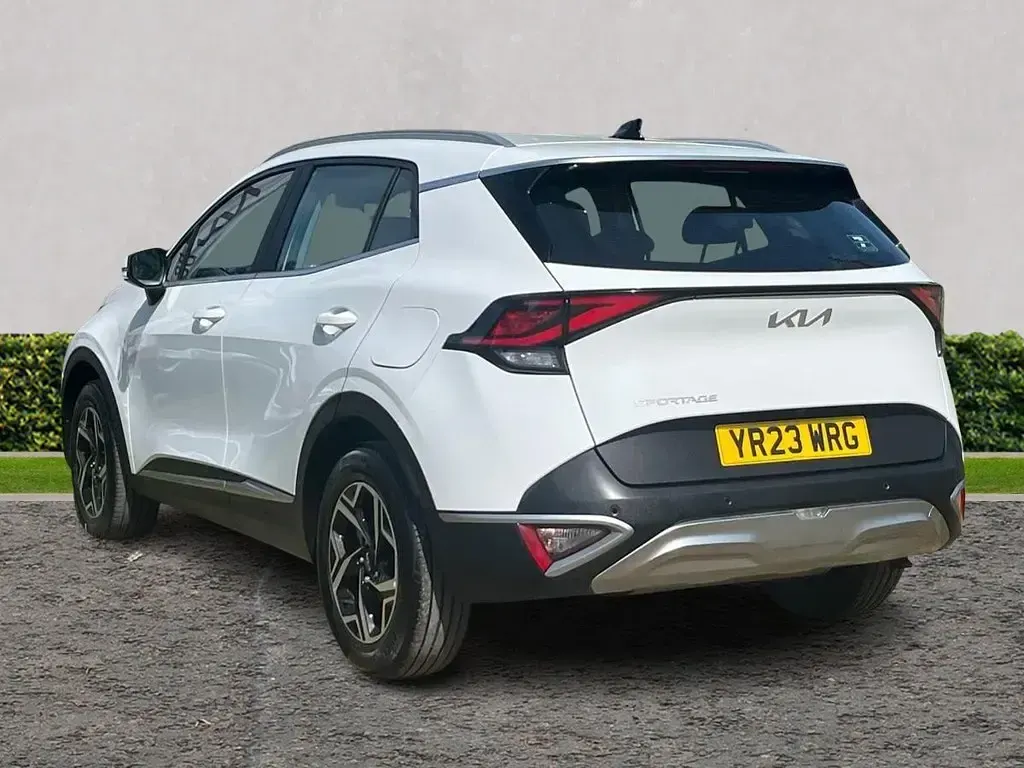 Used Kia Sportage 2023 White SUV