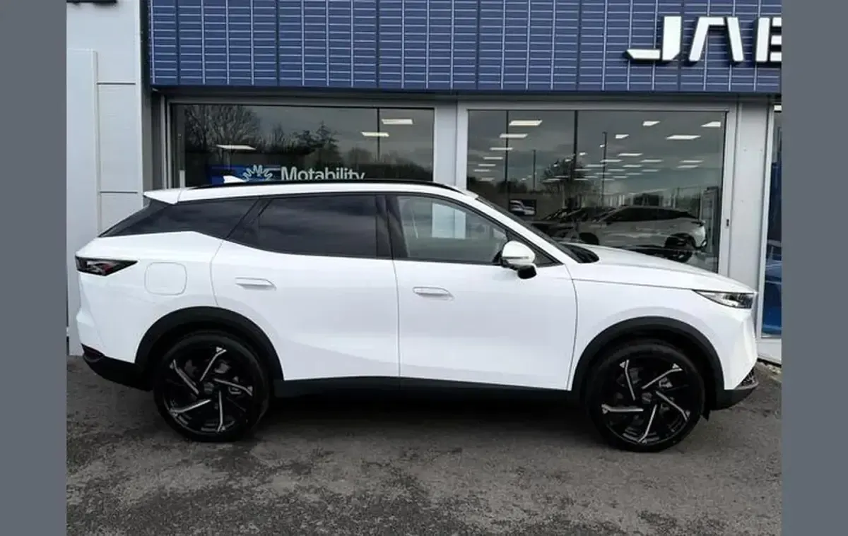 Used Omoda 7 200 HP (147 kW) 2026 White SUV
