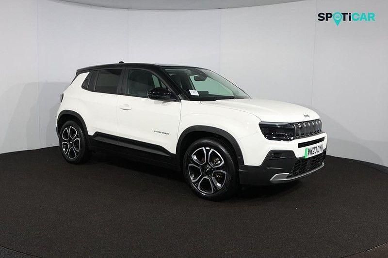 White/black Used 2023 Jeep Avenger EV Altitude SUV | £17,299 (Fair price) - Image 1/4