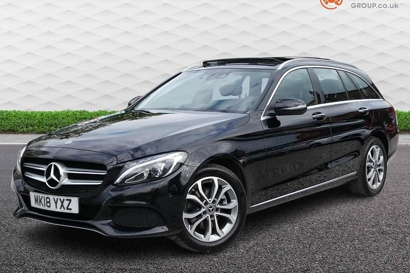 Begagnad Mercedes C220 Premium 170 HK (125 kW) 2018 Svart Kombi