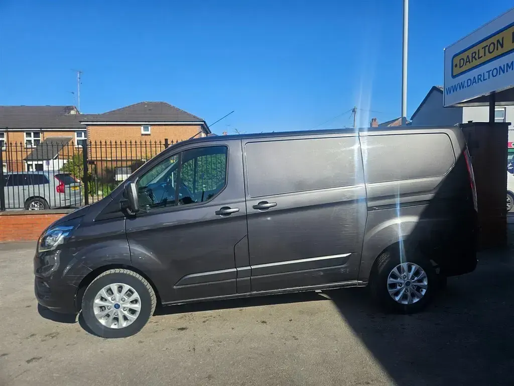 Used Ford Transit Custom Limited 130 HP (95 kW) 2022 Grey Van