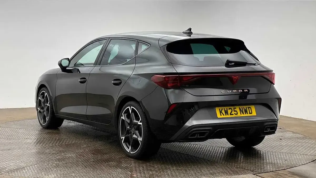 New Cupra Leon 150 HP (110 kW) 2025 Black Hatchback