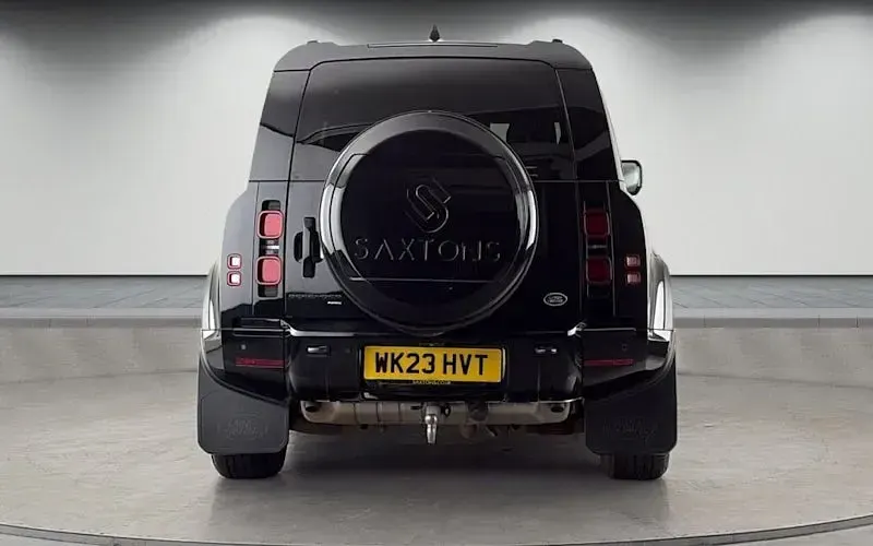 Used Land Rover Defender HSE Dynamic 404 HP (297 kW) 2023 Santorini black SUV