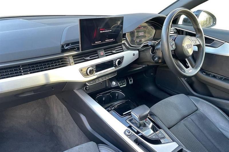 Used Audi A4 S-Line 163 HP (119 kW) 2021 Black Sedan