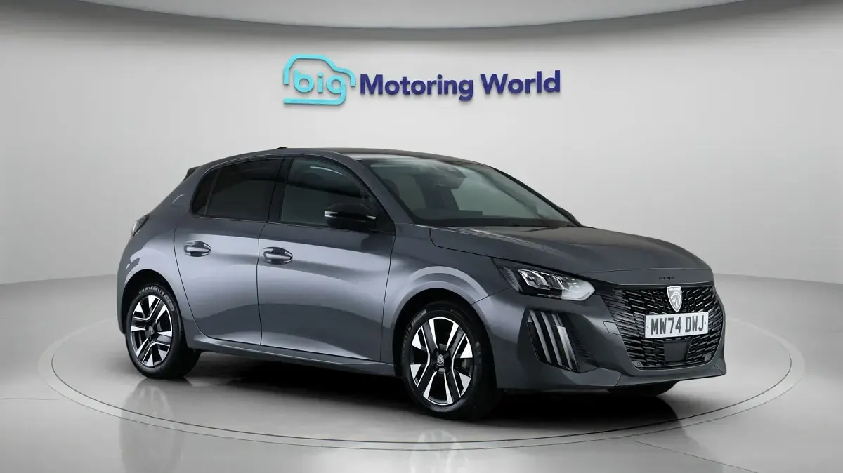 Second-hand Peugeot 208 Allure 101 CP (74 kW) 2024 Hatchback