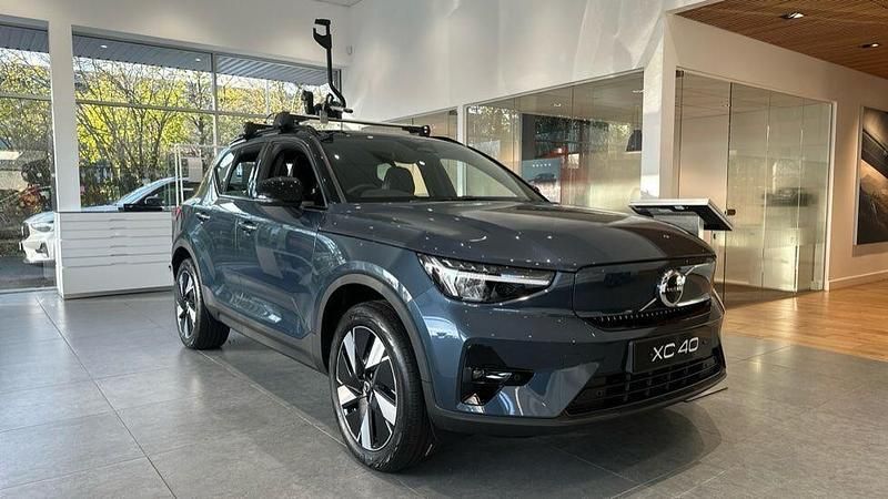 New Volvo EX40 Plus 185 kW (252 HP) 2025 Blue SUV