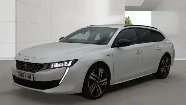 Used Peugeot 508 GT-line 130 HP (95 kW) 2019 White Estate