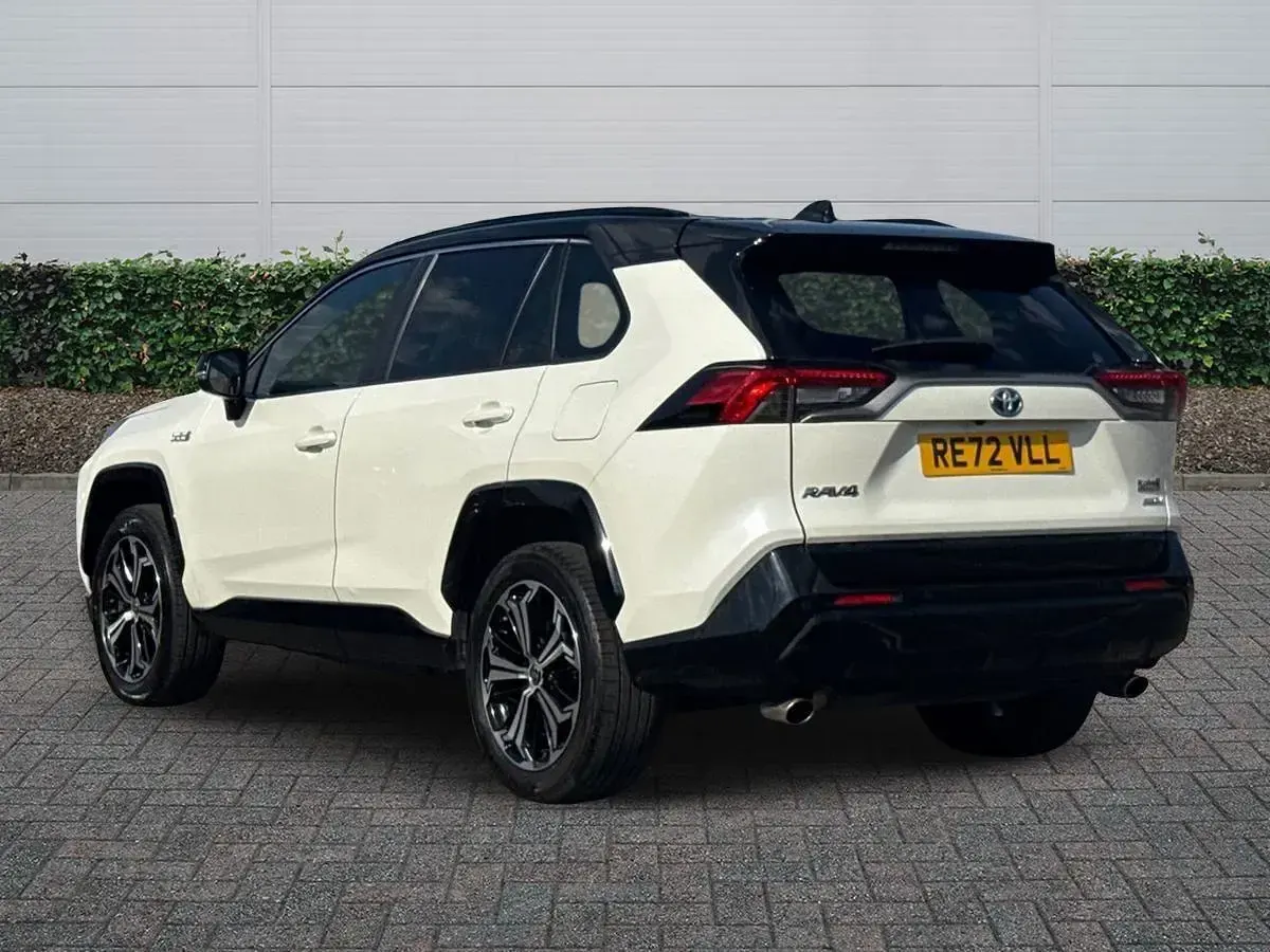Used Toyota RAV4 Hybrid 2022 White/black SUV