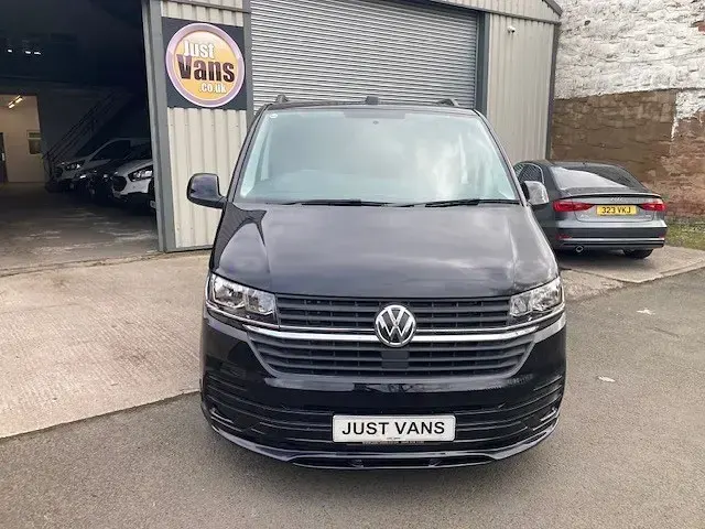 Usado VW Transporter Sportline 150 HP (110 kW) 2024 Preto Van