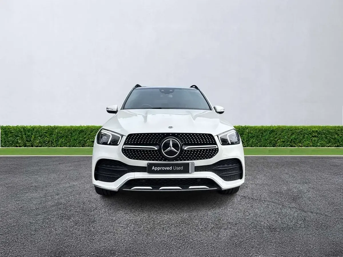 Used Mercedes GLE400 AMG line 2023 White Estate