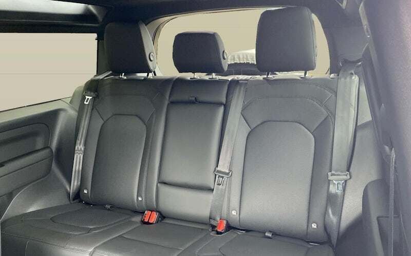 Usado Land Rover Defender SE Dynamic 349 HP (256 kW) 2024 SUV