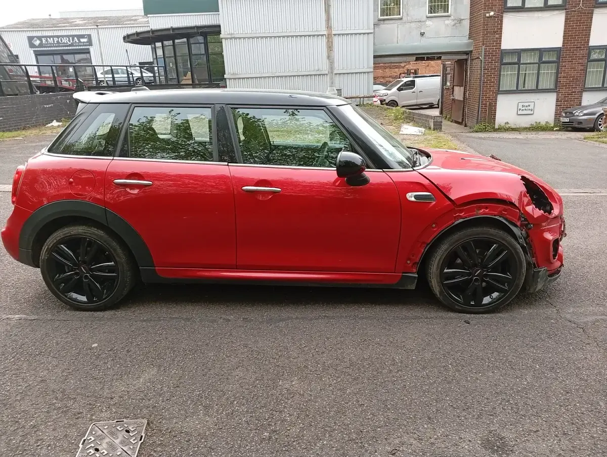 Used Mini Cooper Hatch 2017 Red Hatchback
