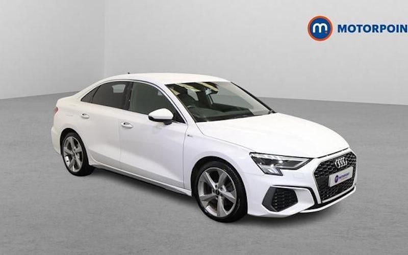 Begagnad Audi A3 S-Line 150 HK (110 kW) 2024 Sedan