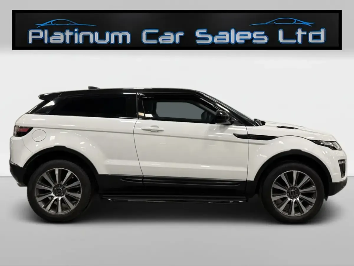 Used Land Rover Range Rover evoque SE 2016 White Coupe