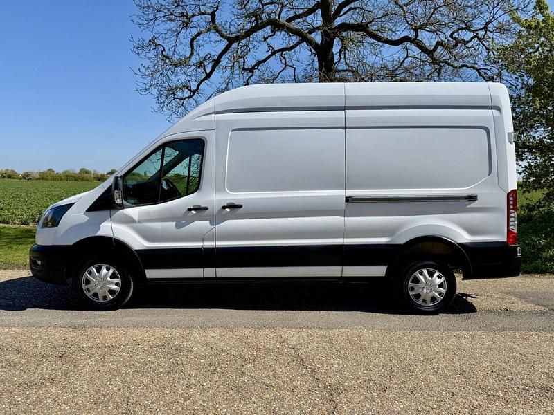 Second-hand Ford Transit S 130 CP (95 kW) 2022 Alb Van