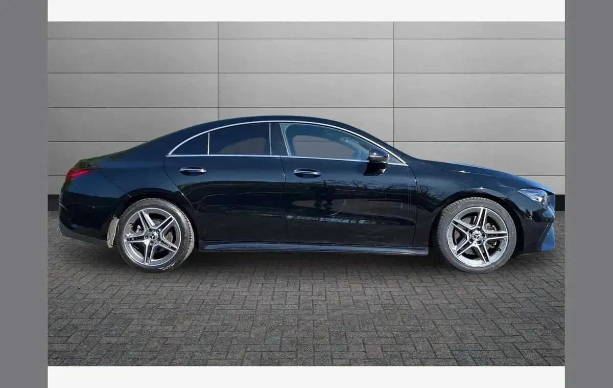 Used Mercedes CLA200 Executive 161 HP (118 kW) 2023 Black Coupe