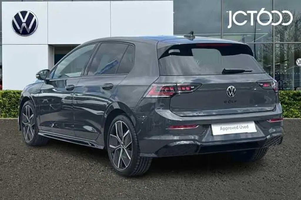 Used VW Golf VIII 150 HP (110 kW) 2025
