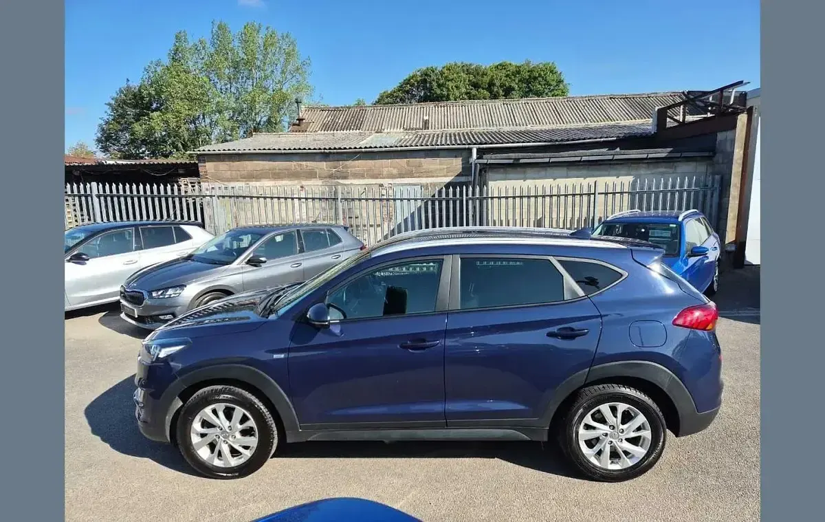 Used Hyundai Tucson SE 136 HP (100 kW) 2021 Blue SUV