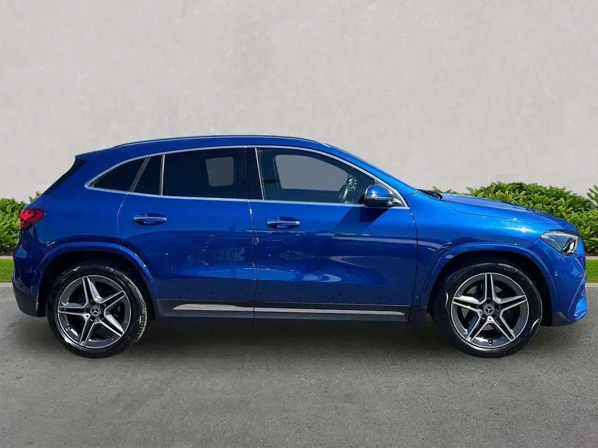 Used Mercedes GLA200 Executive 2023 Blue SUV