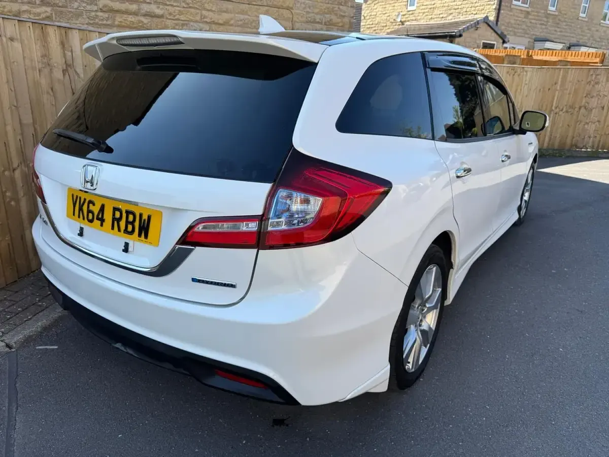 Used Honda Jazz Hybrid 2015 White Hatchback