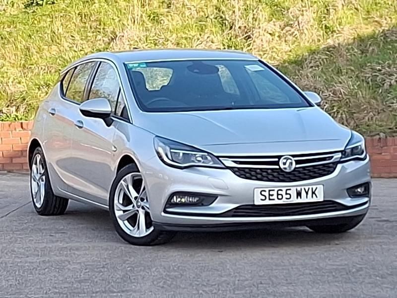 Used Vauxhall Astra SRi 2016 Silver Hatchback