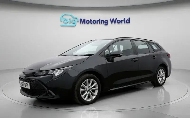 Used Toyota Corolla 140 HP (102 kW) 2026 Estate