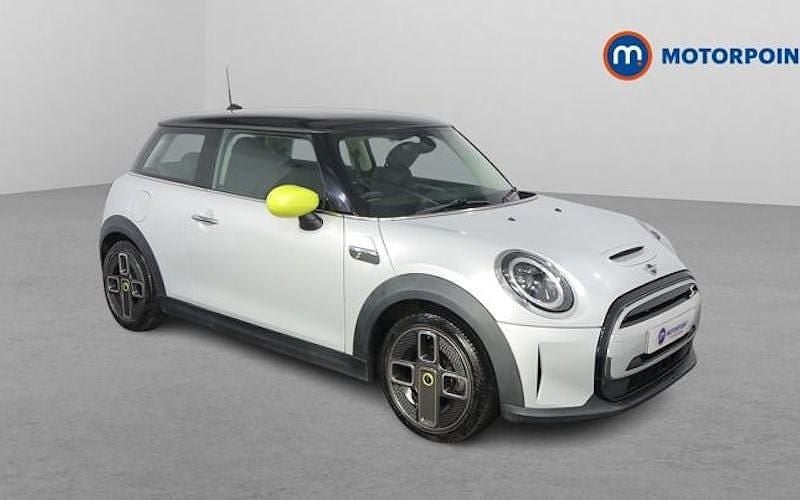 Used Mini Cooper Level 1 135 kW (184 HP) 2023 Hatchback