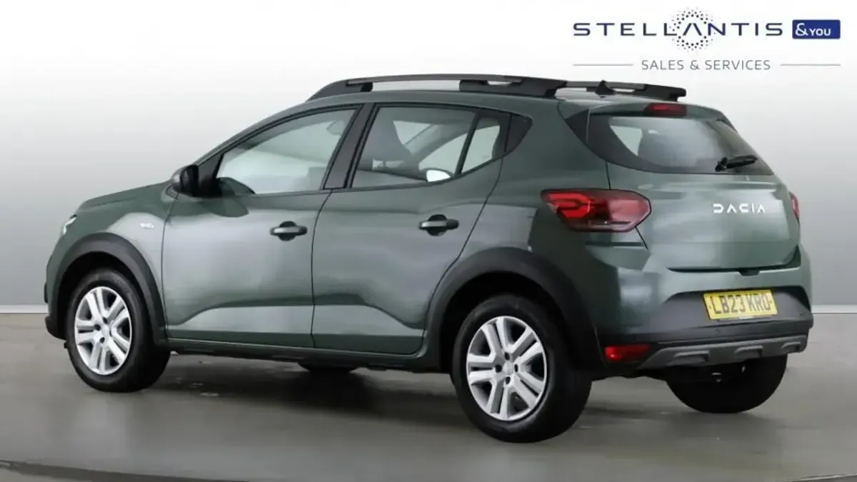 Used Dacia Sandero Expression 89 HP (65 kW) 2023 Green