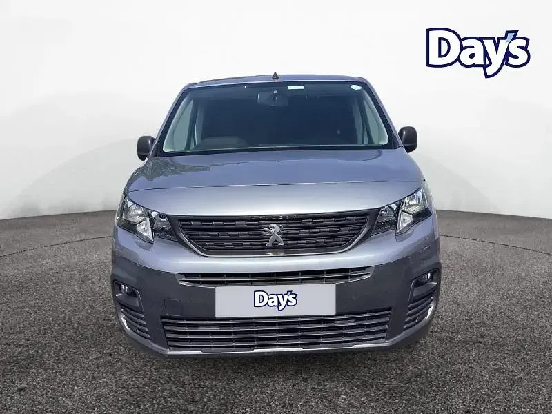 Used Peugeot Partner S 131 HP (96 kW) 2020 Grey MPV