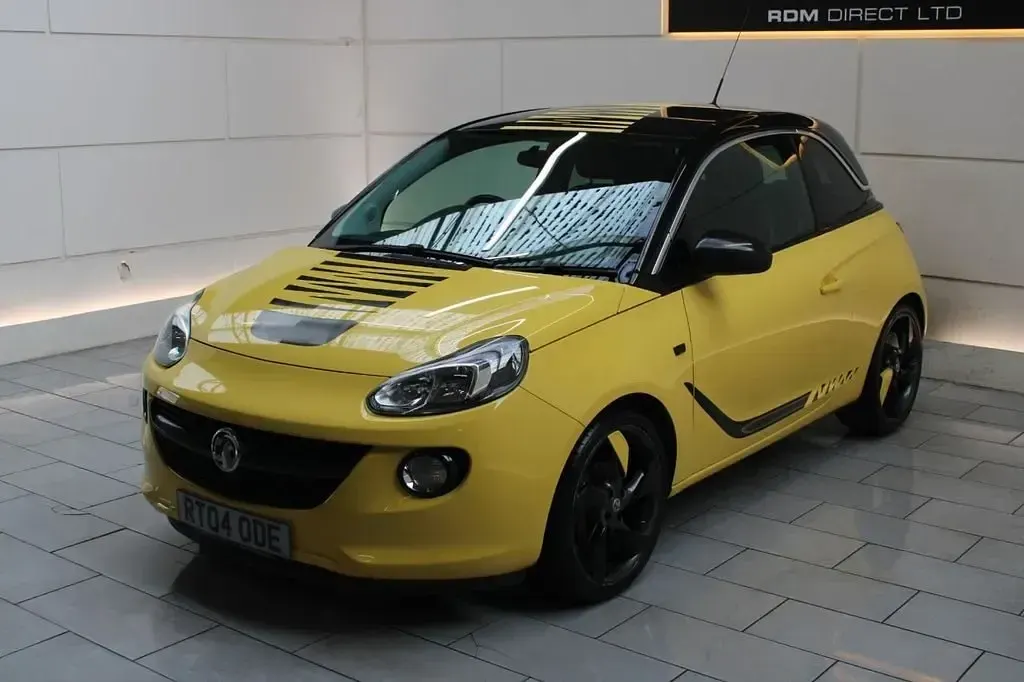 Usado Vauxhall Adam Slam 100 CV (73 kW) 2014 Amarillo Utilitario