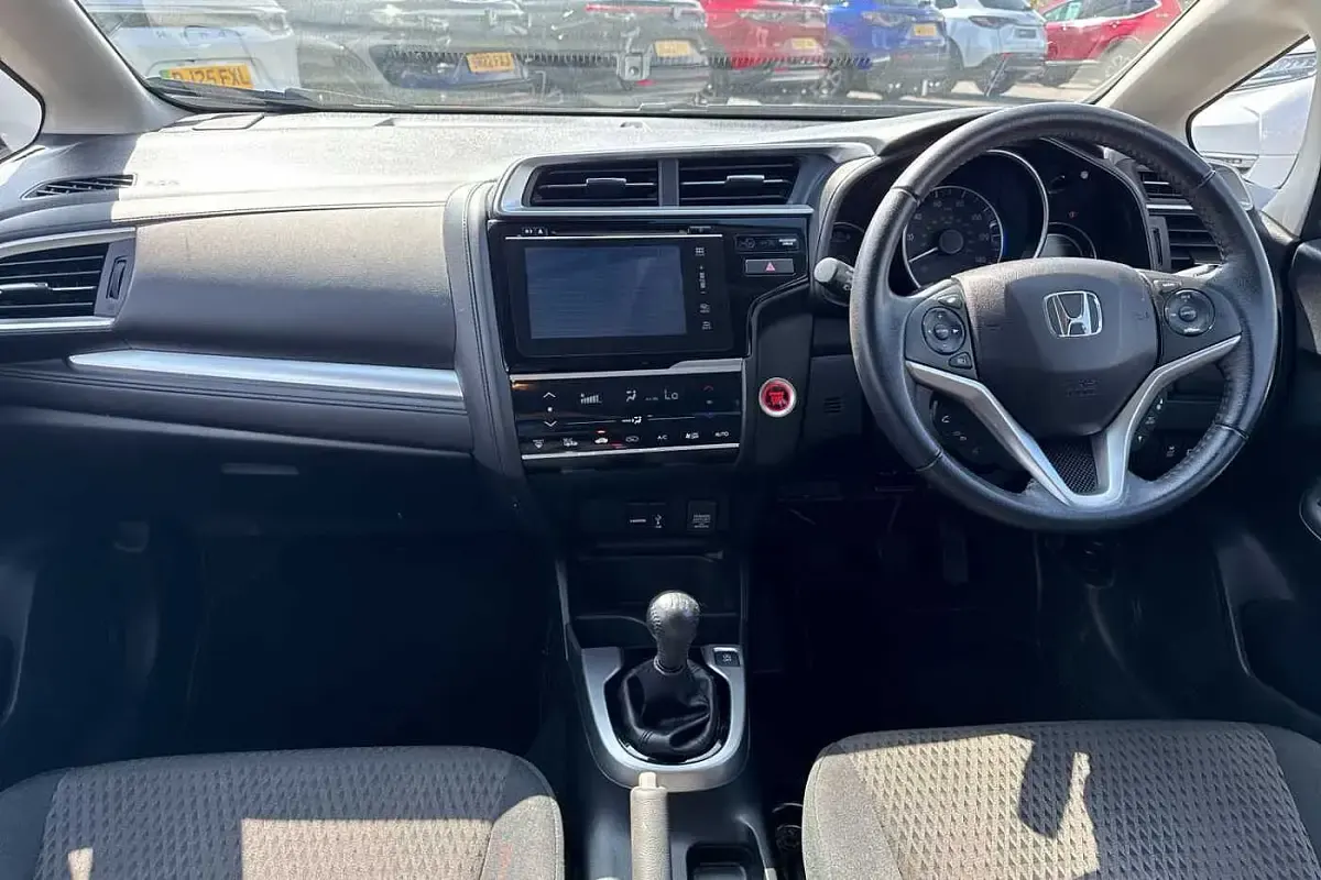 Used Honda Jazz EX 102 HP (75 kW) 2020 White Hatchback