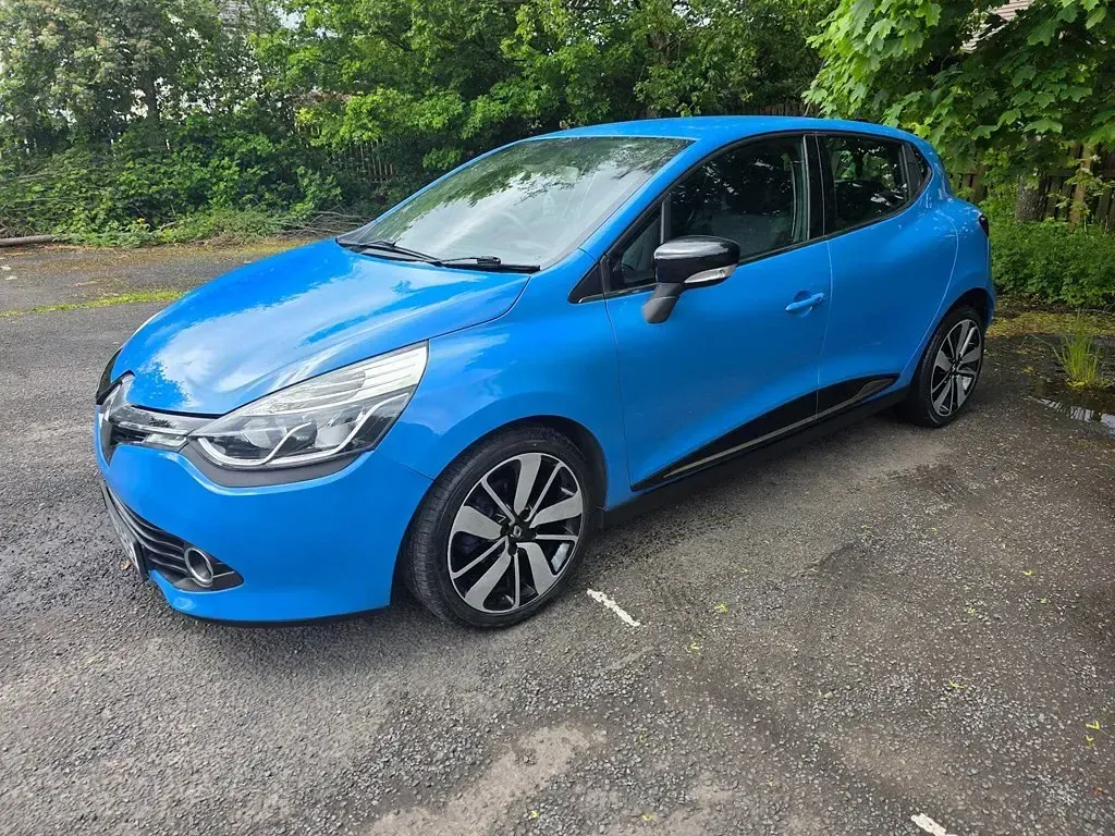 Używany Renault Clio IV Dynamique 90 KM (66 kW) 2015 Niebieski Hatchback